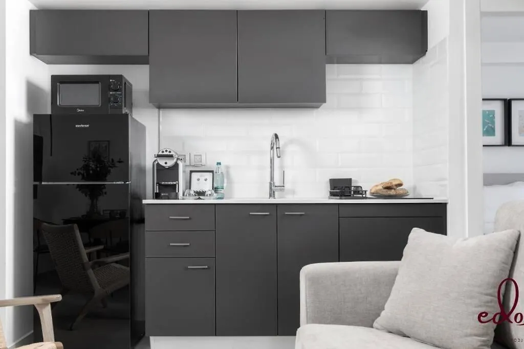 דירת 2 חדרי שינה וסלון 50 מטר מהים- By Edom Apartment Eilat Israel
